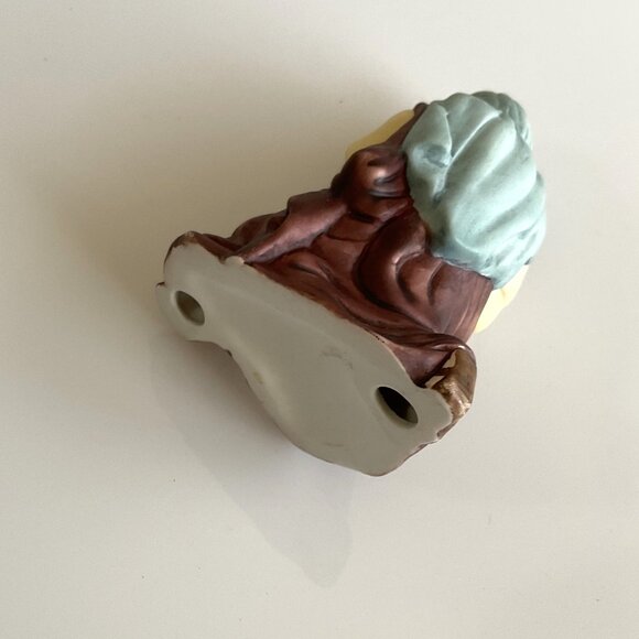 VINTAGE SHEPHERD NATIVITY FIGURINE CHRISTMAS  HOLIDAY DECOR - Picture 6 of 10